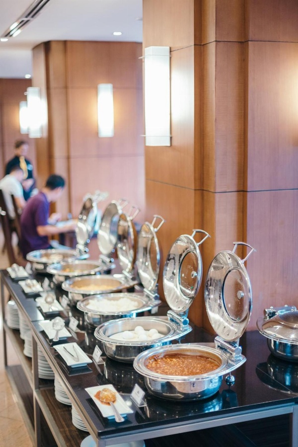 City Garden Hotel Makati image 1